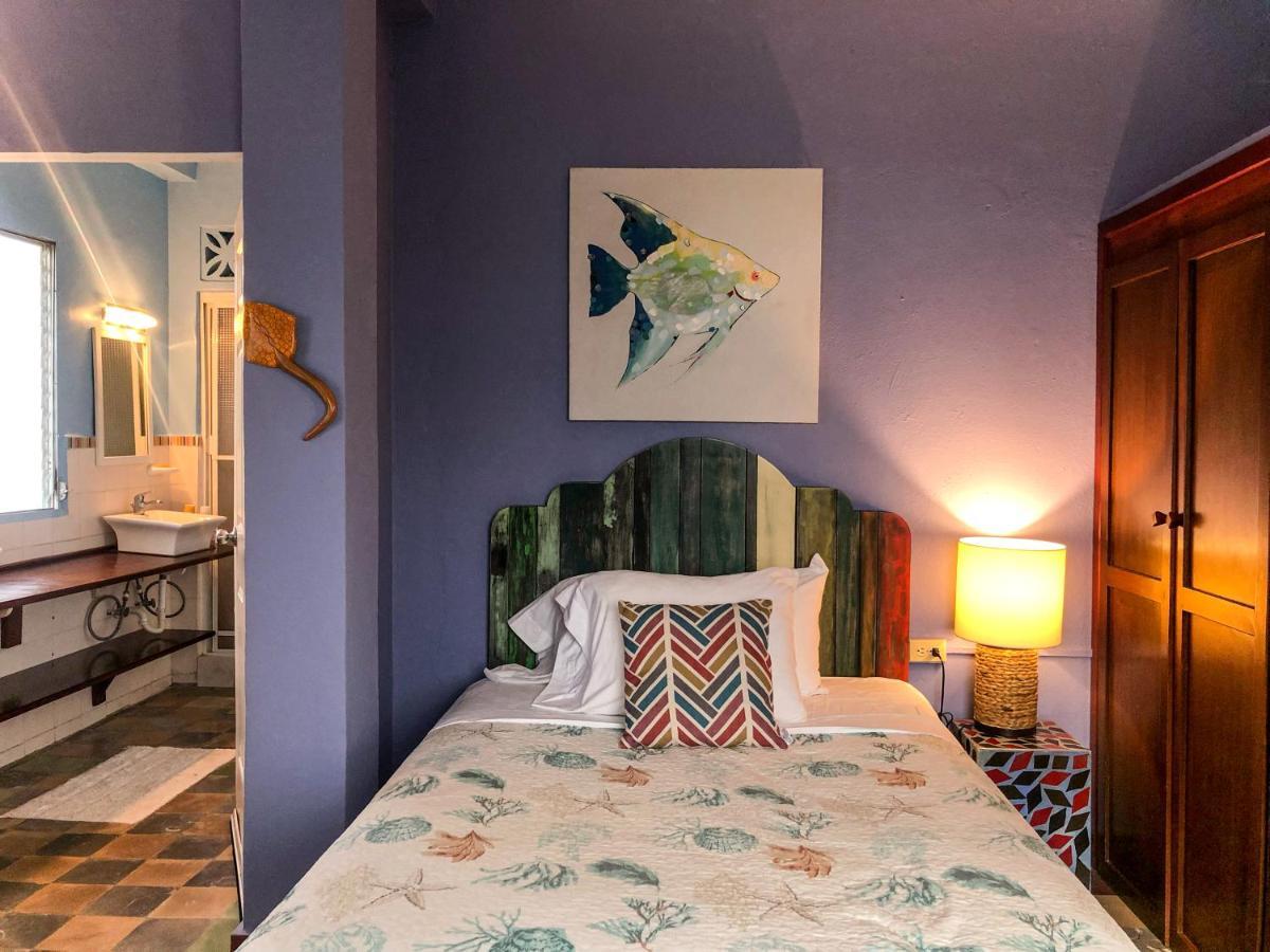 Casa Congo & Casa Rayo Verde - Restaurante - Galeria De Arte Portobelo Esterno foto